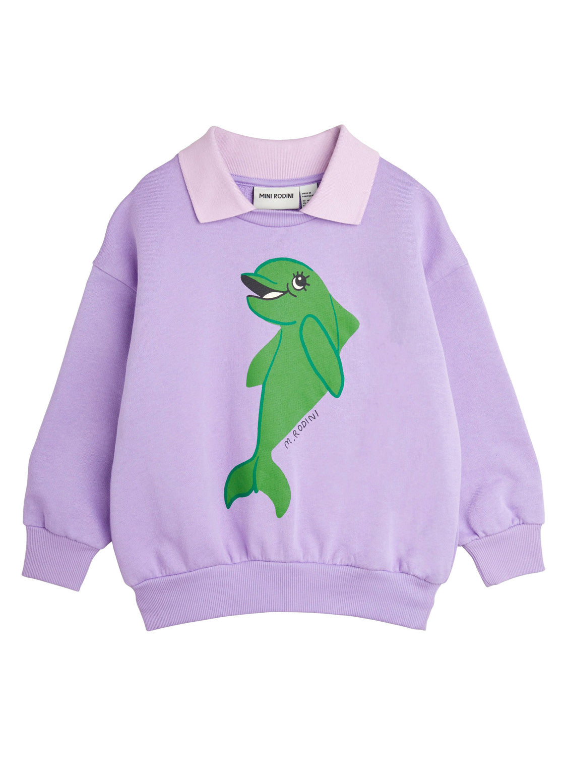 Kinderpullover Sweatshirt Lila mit pastellrosa Polokragen und grünem Delfin-Print, ideal für einen fröhlichen Alltagslook. Marke: MINI RODINI.