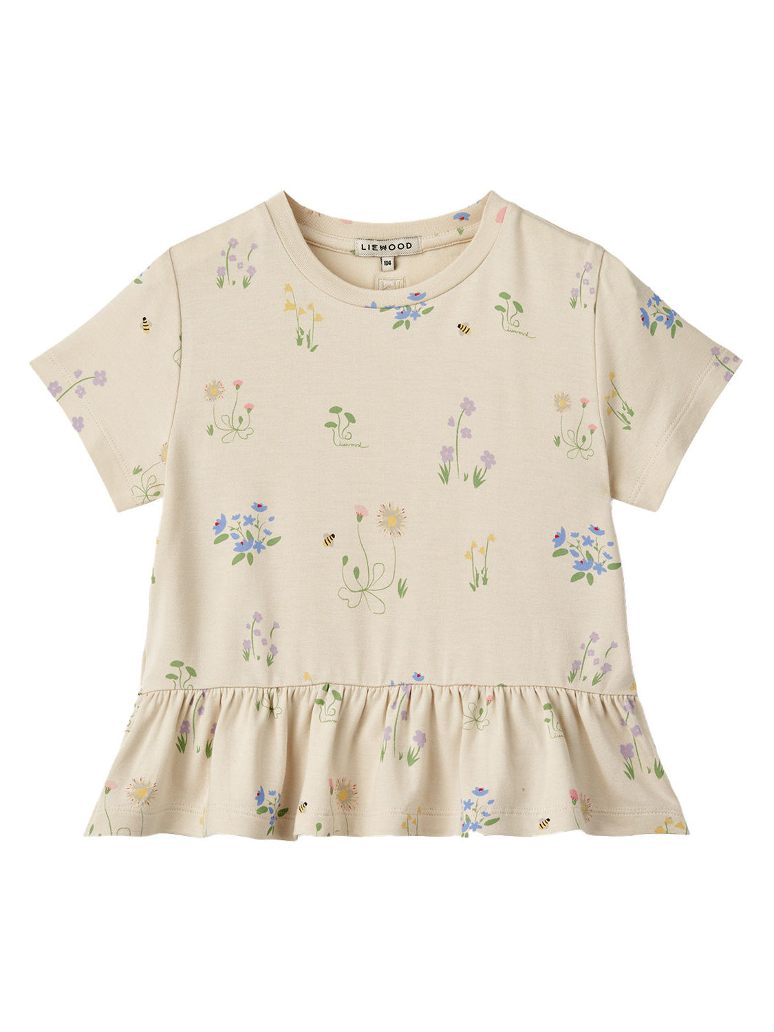 T-Shirt MARGIT FLORA in sandy sandy: Kinder-Peplum-Shirt mit Rüschen, bedruckt mit pastellfarbenen Blumen, Bienen und Pilzen. LIEWOOD-Etikett am Halsausschnitt sichtbar.