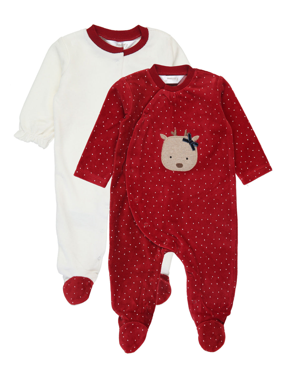 Nicki-Strampler RENO PEQUENO 2er Set: Ein cremeweißer und ein roter Velours-Overall mit Rentier-Stickerei, langen Ärmeln, Druckknöpfen und Fußteilen.