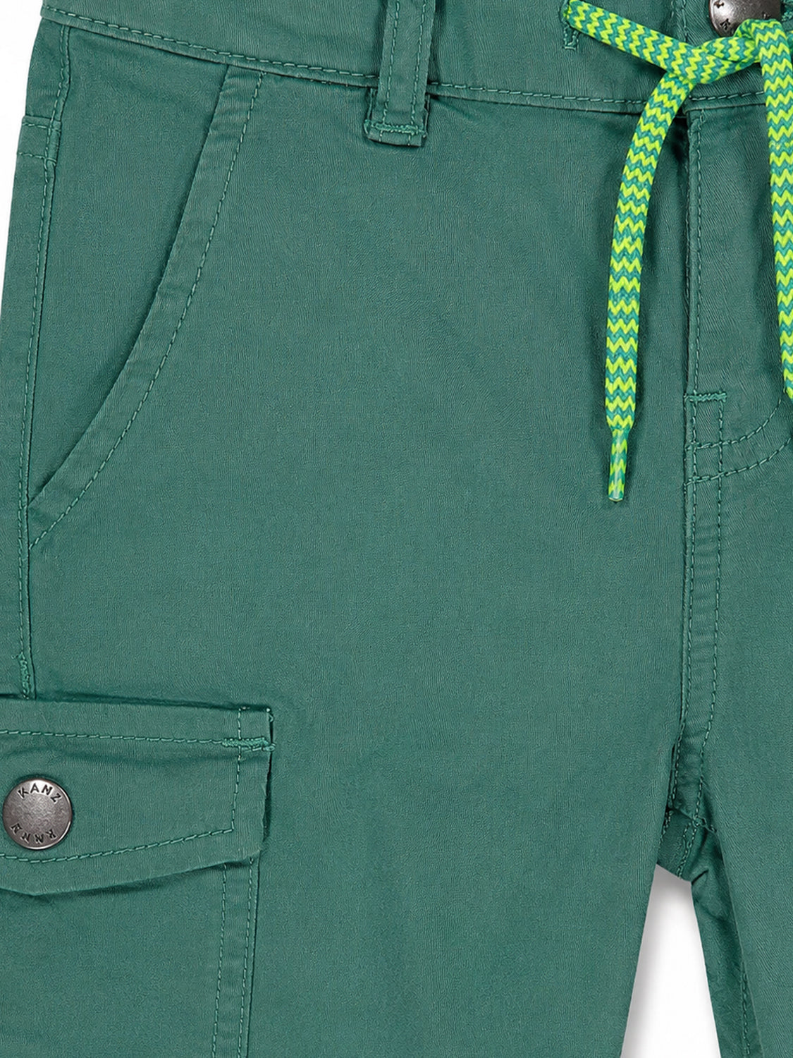 Shorts Grün