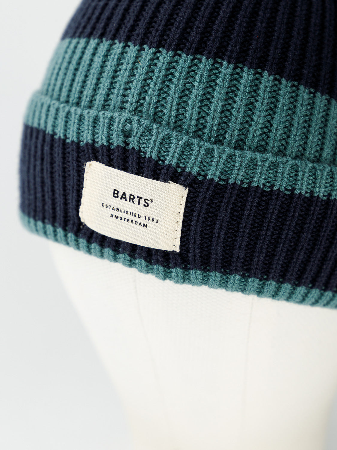 Barts Kids beanie Hucsley in 6807164887-4.jpg | NICKIS.com