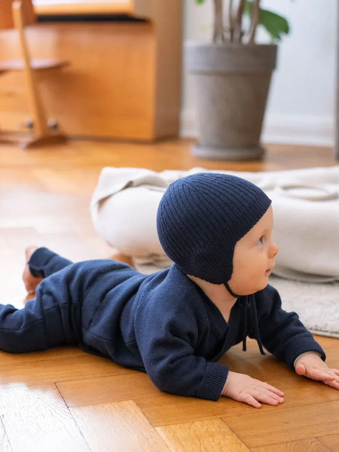 THE WOOLLY BABY HAT - midnight blue