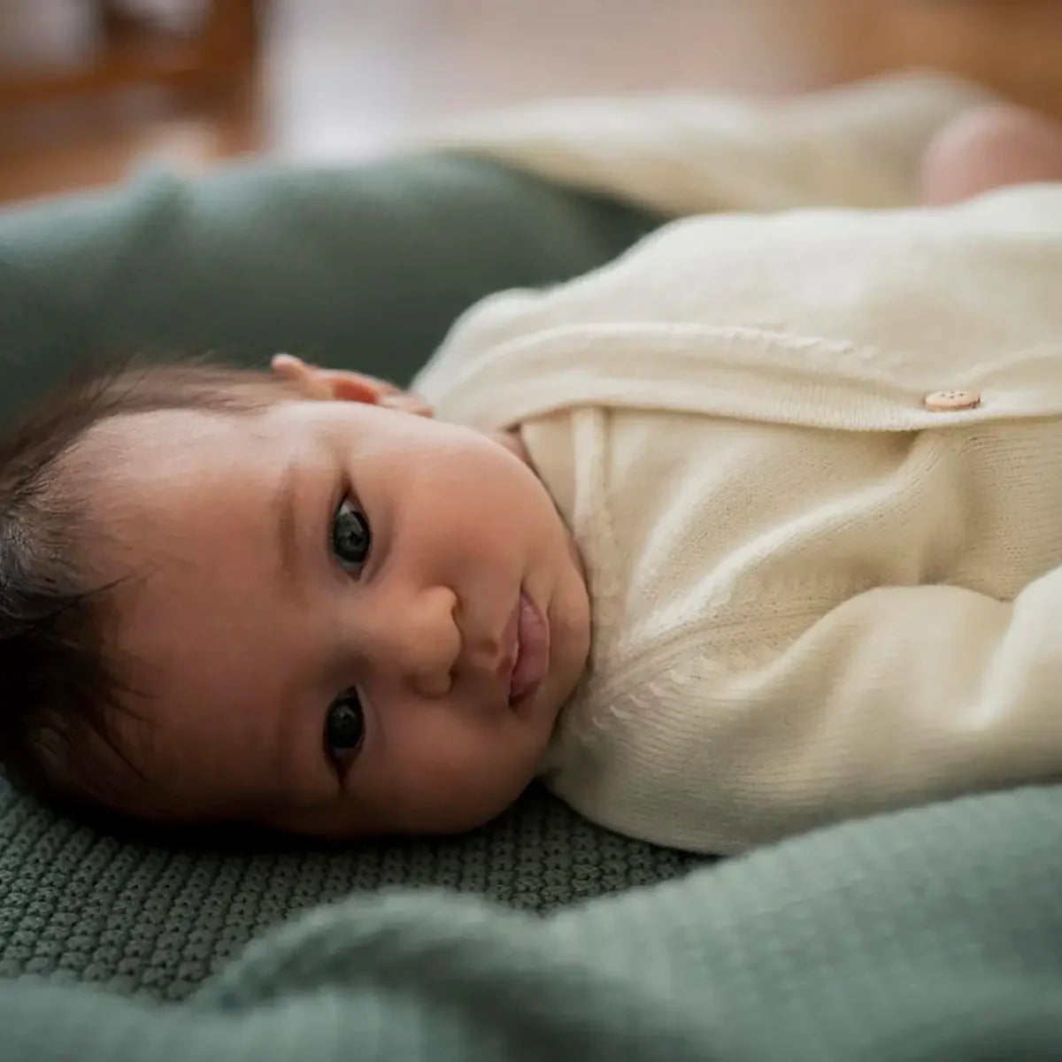 THE WOOLLY BABY JACKET - pure