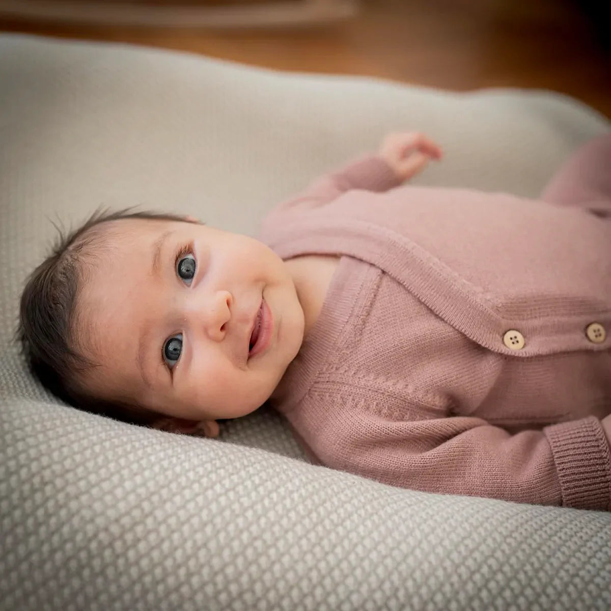 THE WOOLLY BABY JACKET - rose