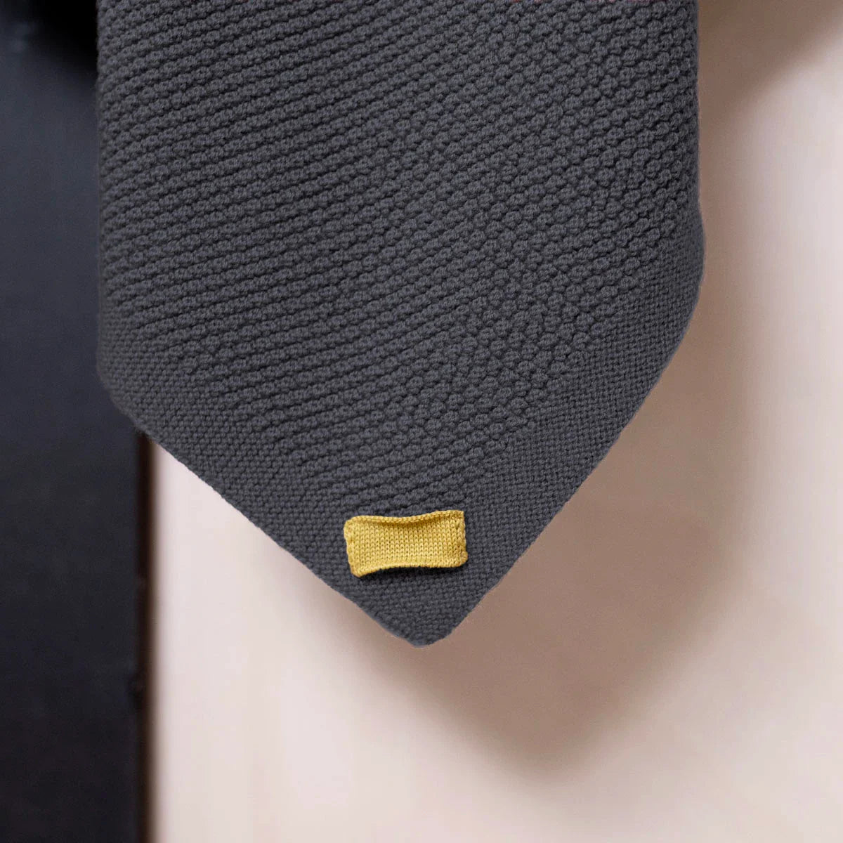 THE WOOLLY BLANKET - grey