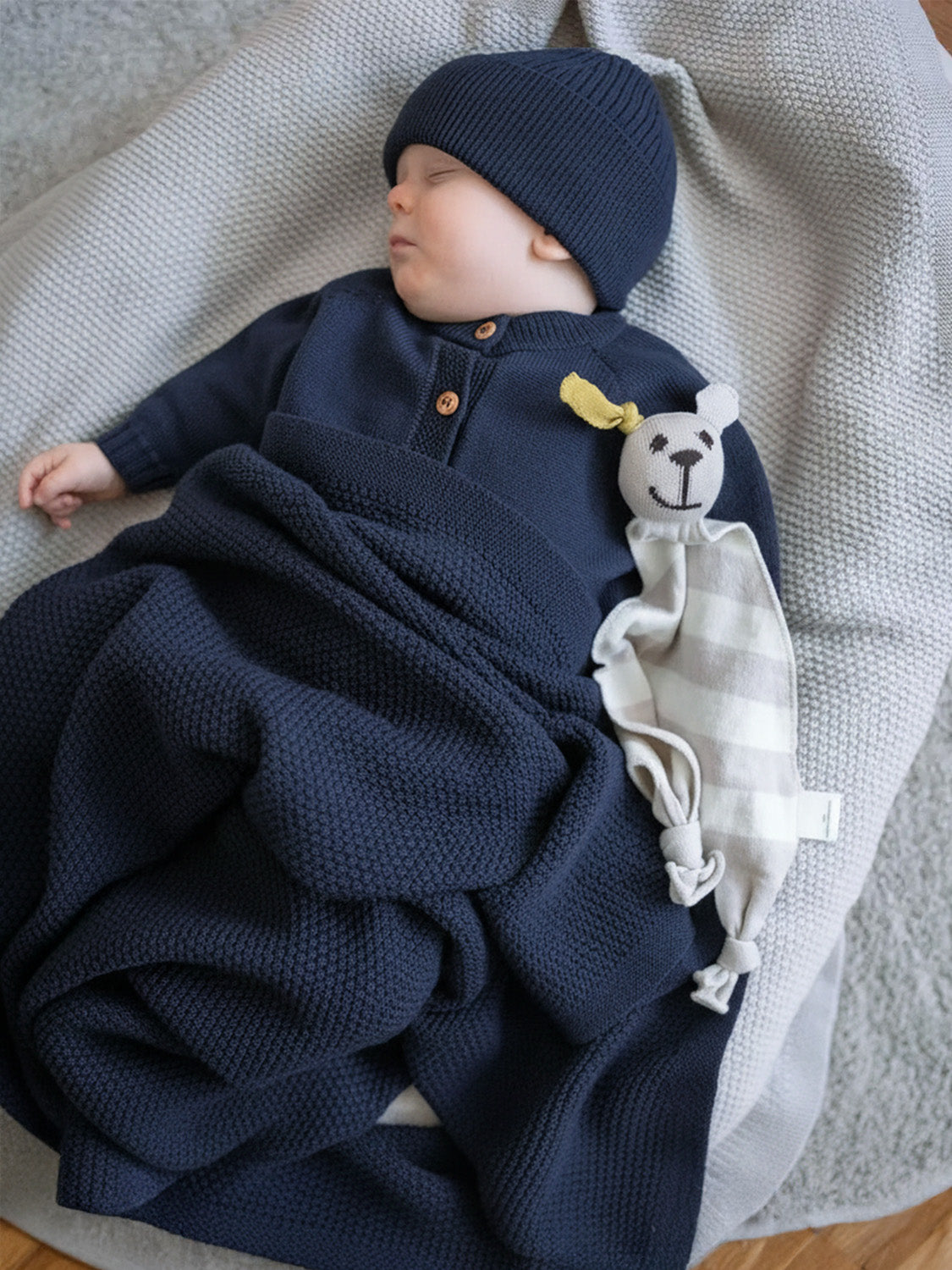 THE WOOLLY BLANKET - midnight blue