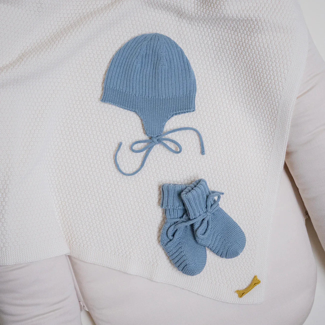 THE WOOLLY BABY BOOTIE - blue