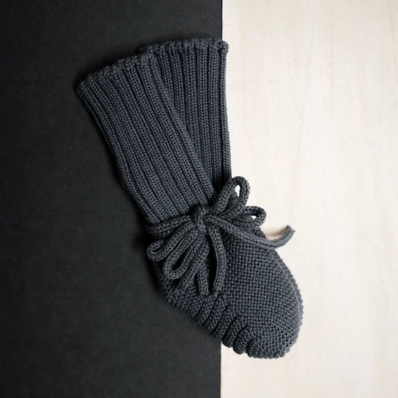 THE WOOLLY BABY BOOTIE - grey