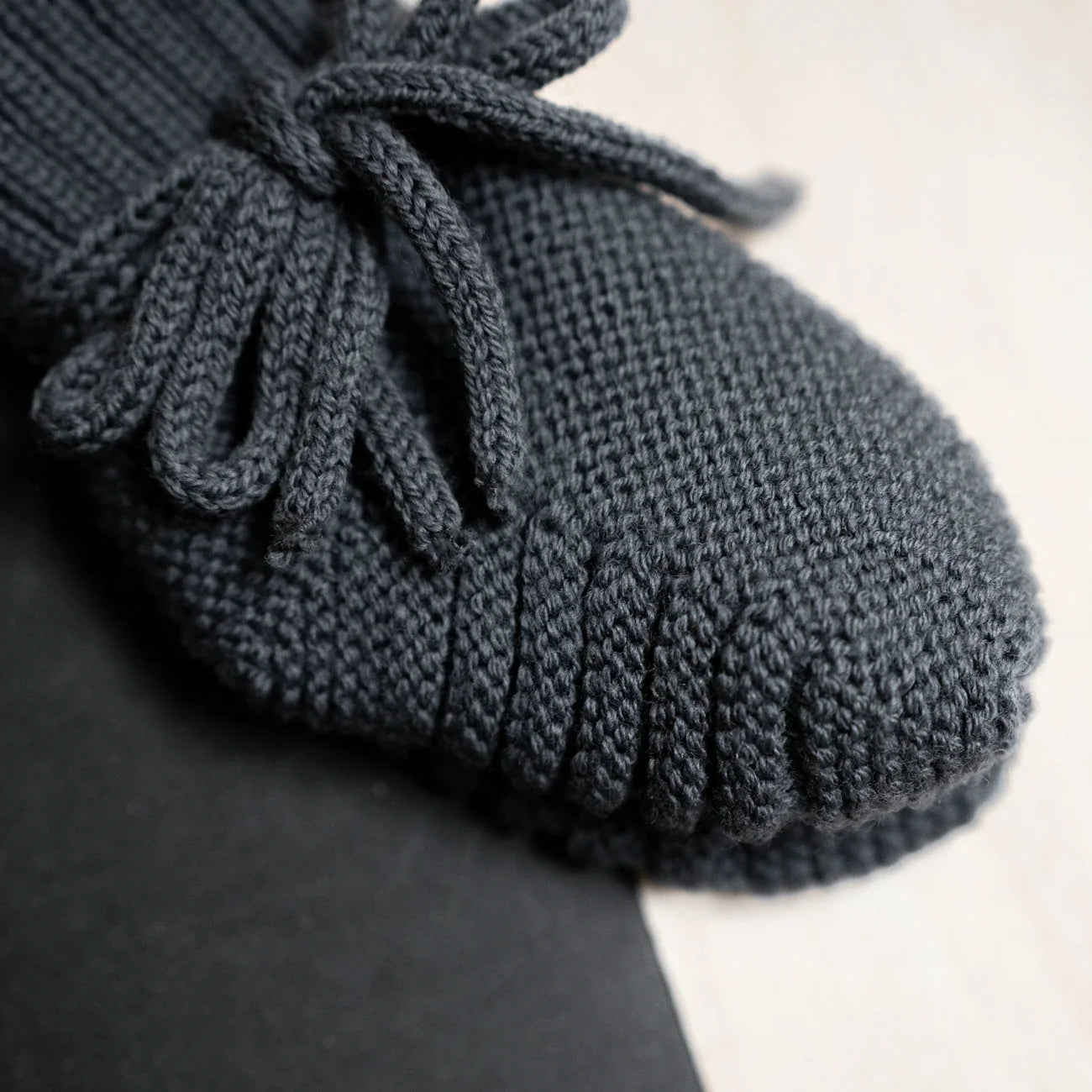 THE WOOLLY BABY BOOTIE - grey