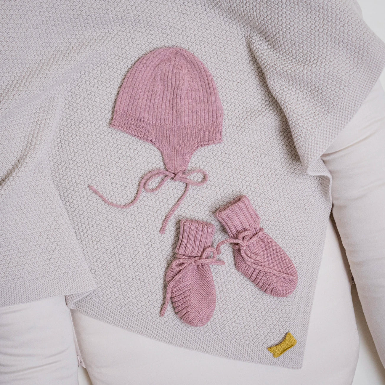 THE WOOLLY BABY BOOTIE - rose