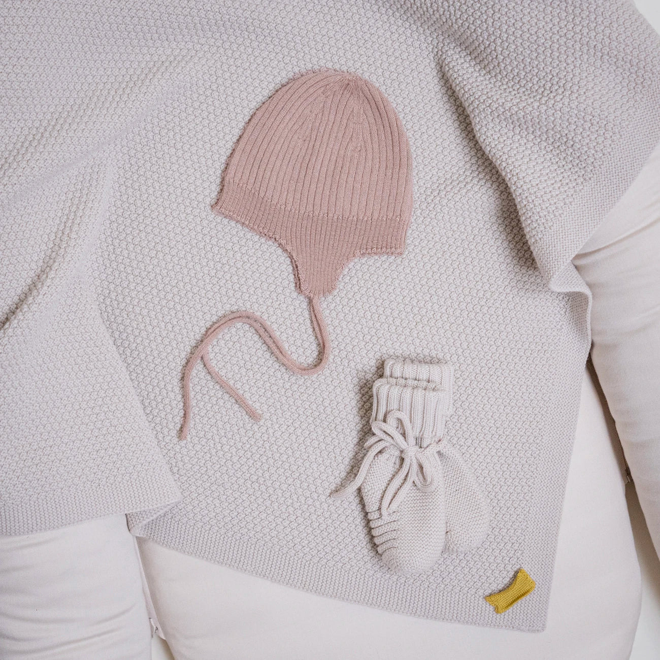 THE WOOLLY BABY BOOTIE - sand