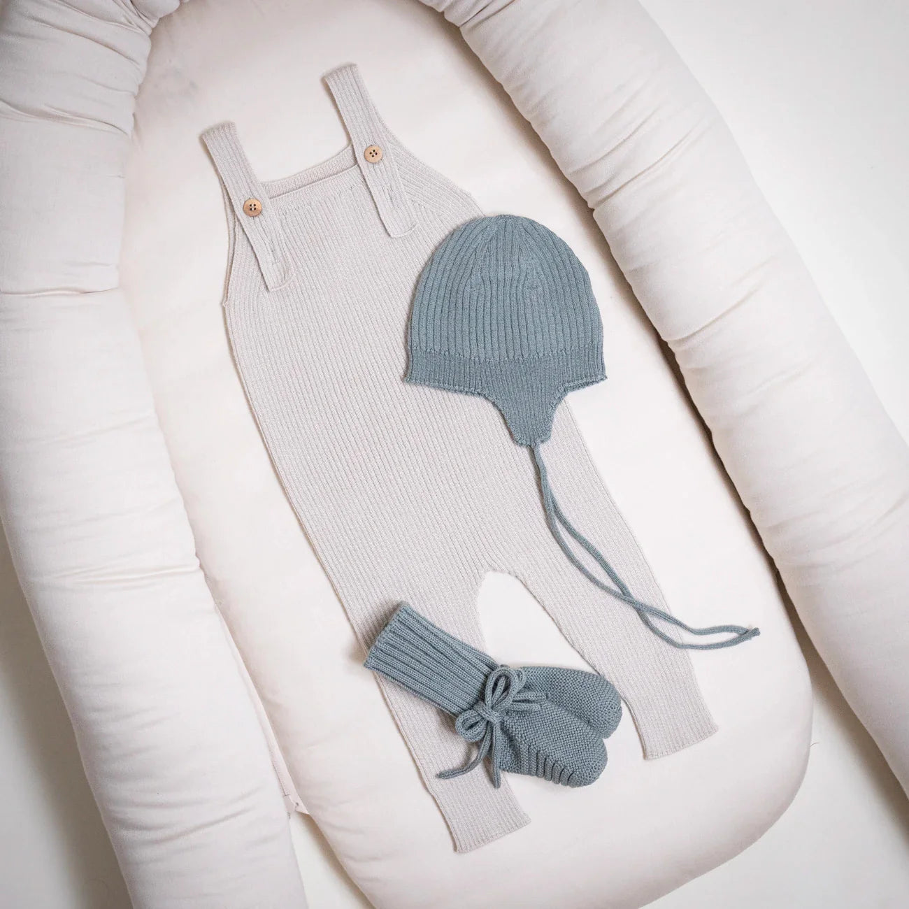 THE WOOLLY BABY HAT - sage