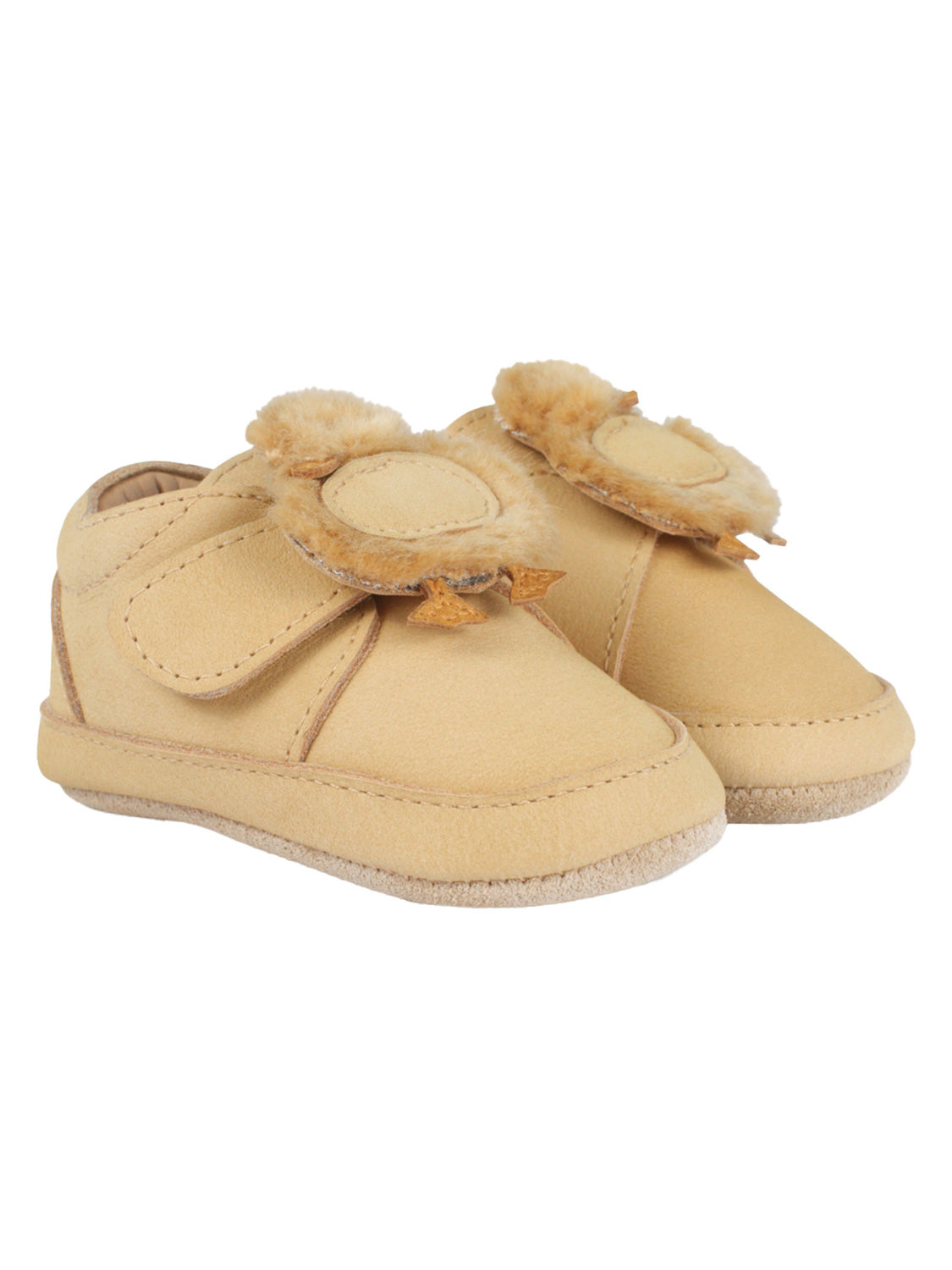 Lauflernschuhe NIEK - DUCKLING in khaki: Beige Babyschuhe mit weichem Futter, Klettverschluss und flauschigem Patch, ideal für einfache Handhabung und bequemen Tragekomfort.