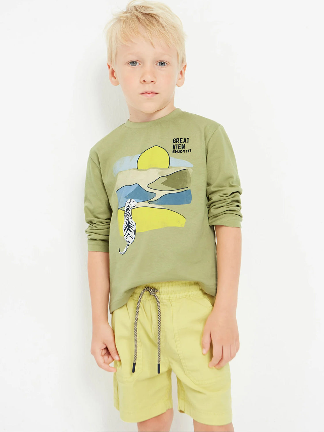 Shorts Gelb
