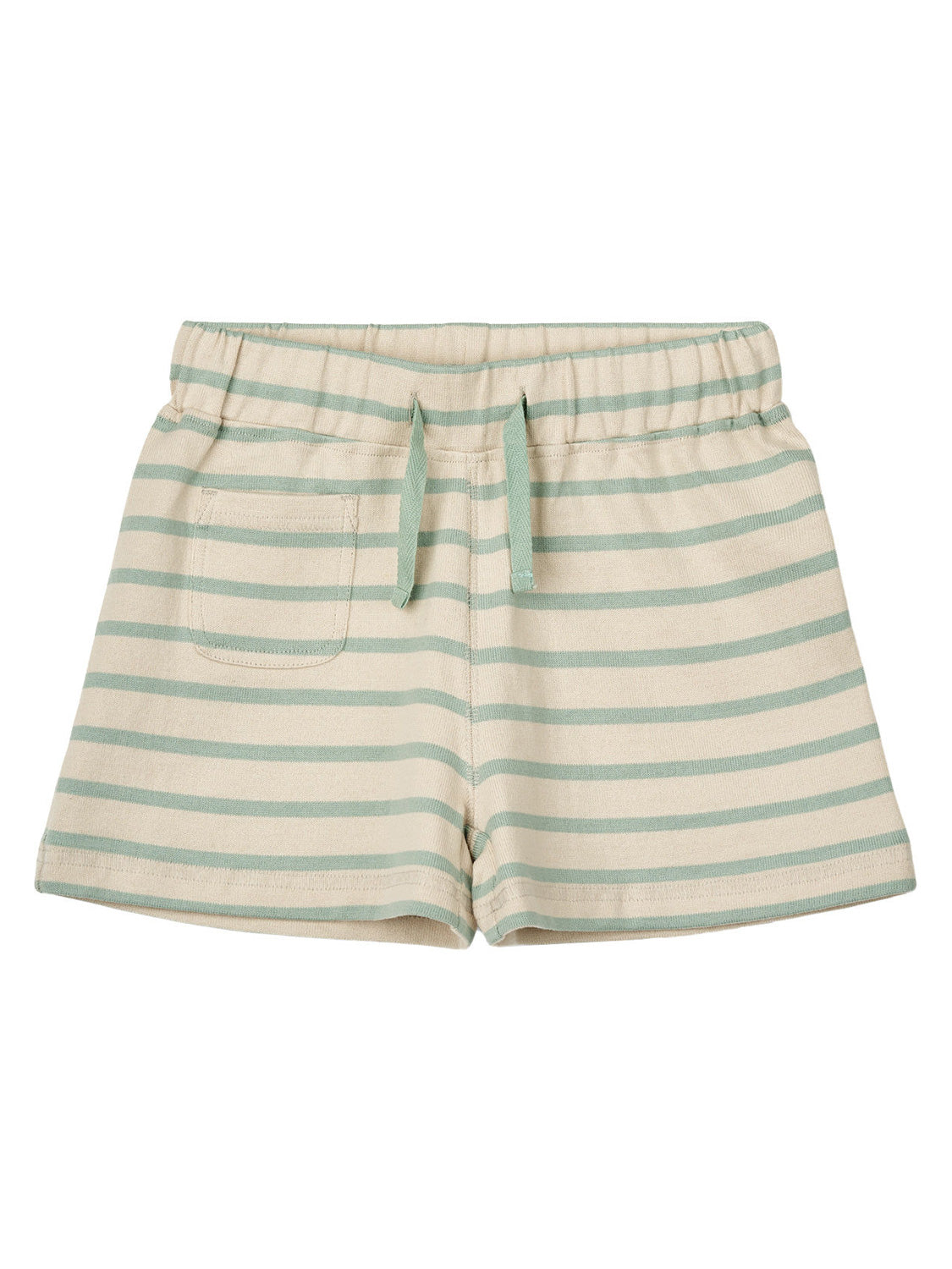 Sweat-Shorts VALDIS gestreift in sandy sandy: Weiche, leichte Shorts mit elastischem Bund und grünem Kordelzug, cremefarben mit dezenten grünlichen Streifen, kleine Seitentasche.