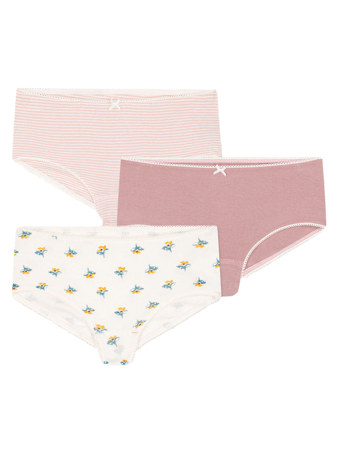Panties MINIMARISA 3er Pack in bunt bunt: Drei Mädchen-Slips aus Baumwolle, gestreift in Rosa-Weiß, einfarbig in Mauve, floral in Creme mit gelben-blauen Motiven, alle mit Schleifen verziert.