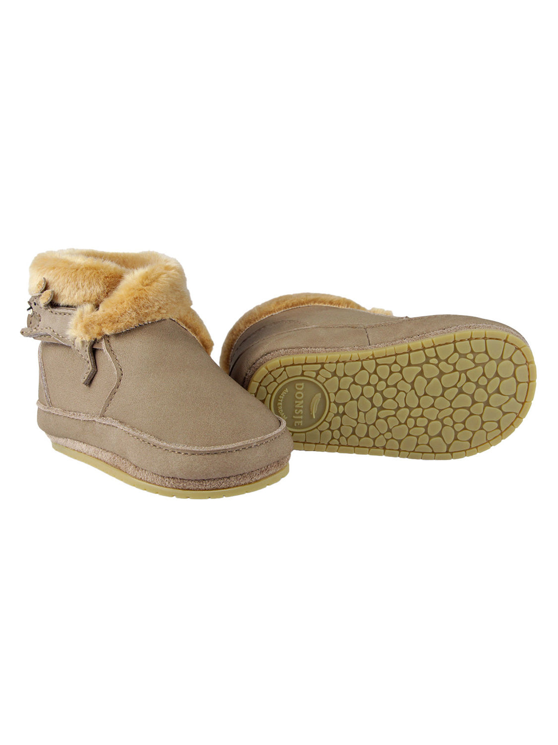 Lauflernschuhe TWISI - SQUIRREL gefüttert, suede Ankle-Boots mit flauschigem Futter und strukturierten Gummisohlen, ideal für Babys und Kleinkinder, präsentiert von bellybutton.