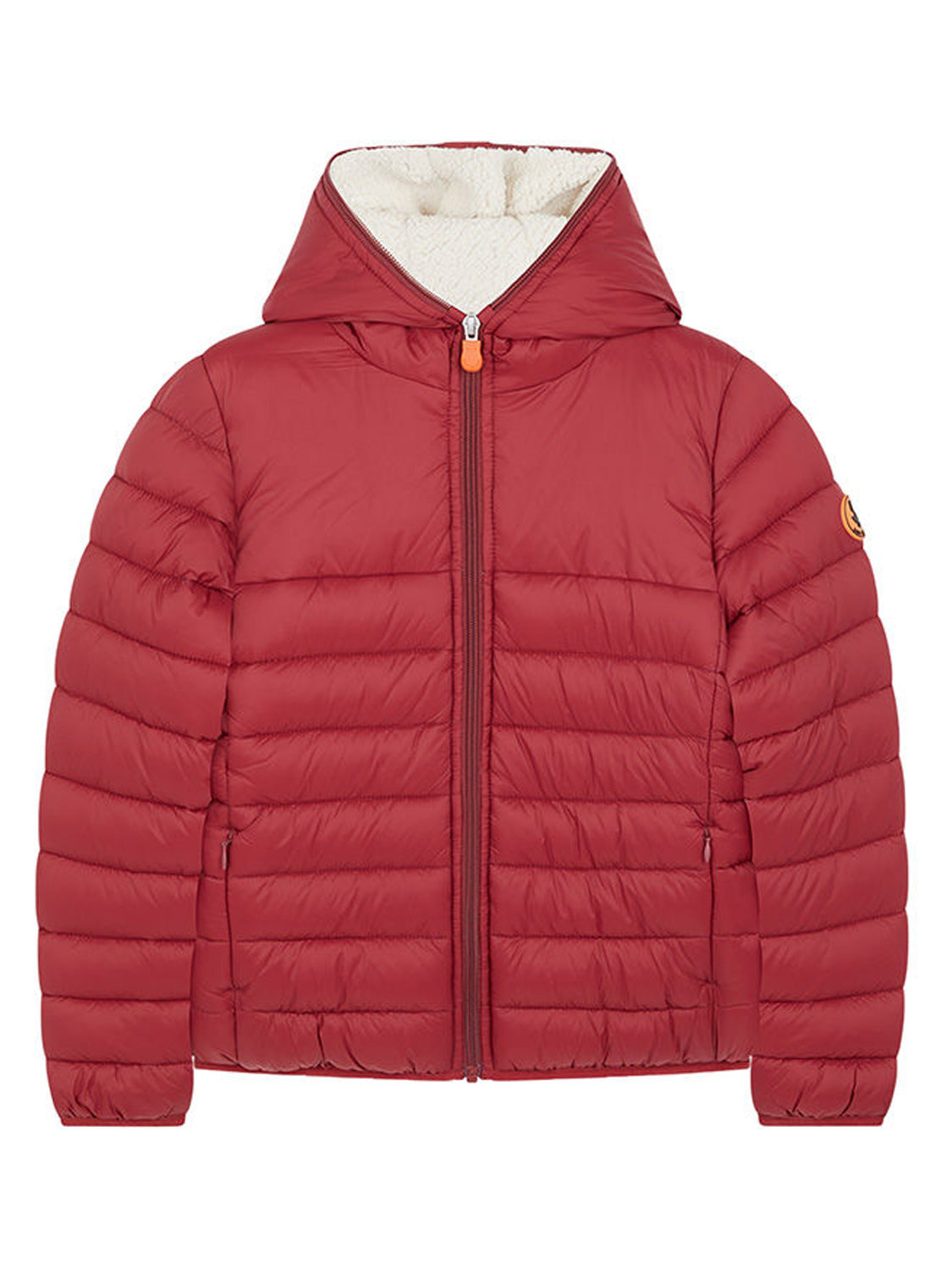 Steppjacke GIGA Y mit Plüsch in ruby red: Rote, gesteppte Kapuzenjacke mit horizontalen Baffles, Frontreißverschluss, Seitentaschen und kontrastierendem Fleecefutter in der Kapuze.