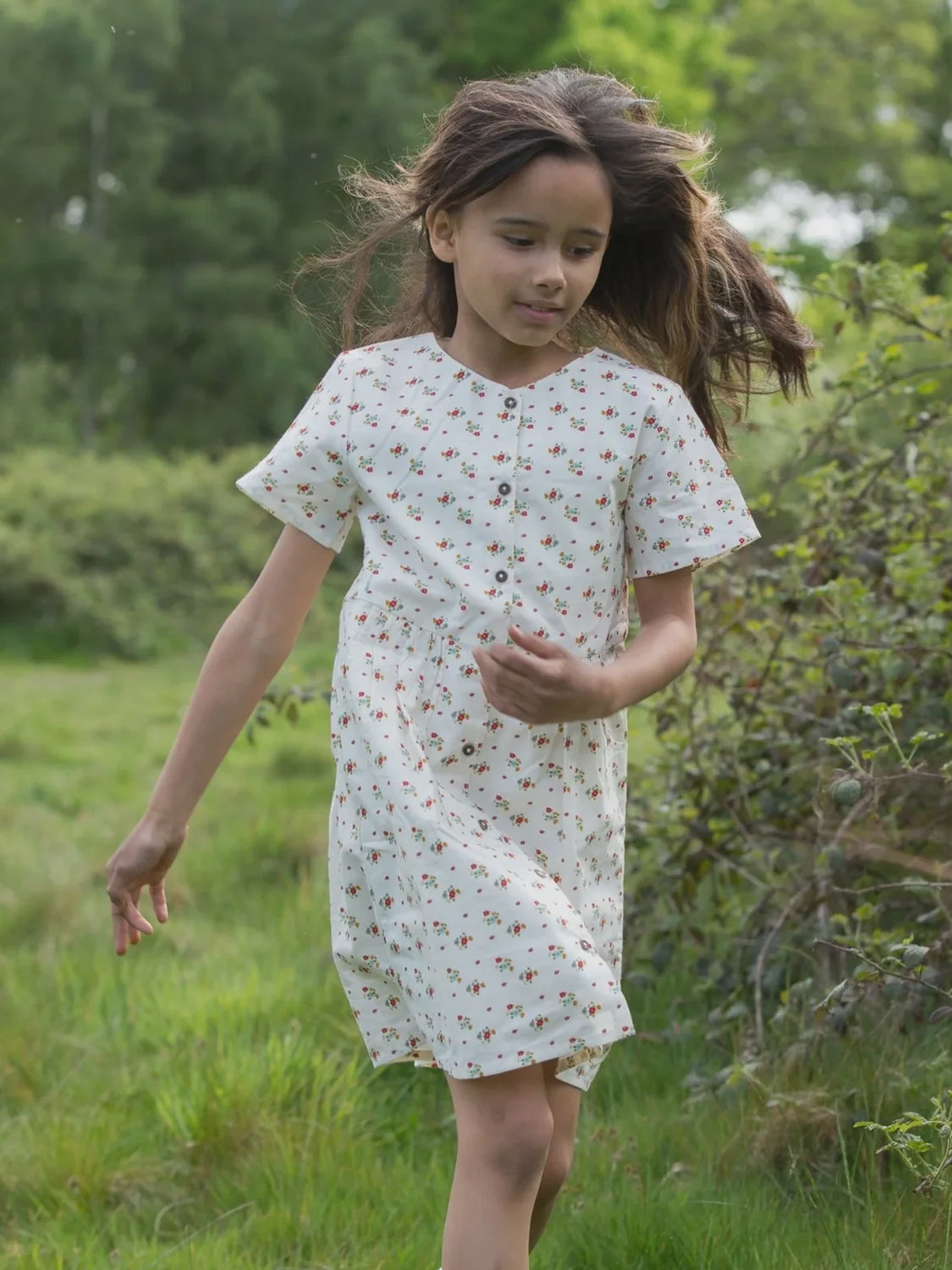 Short-sleeved dress SPRING FLOWERS in white