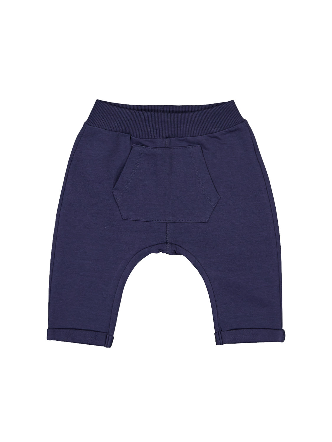 Jogginghose Marineblau für Babys oder Kleinkinder, mit geripptem elastischem Bund, sechseckiger Fronttasche, leicht abgesenktem Schritt und kleinen Bündchen an den Beinöffnungen.