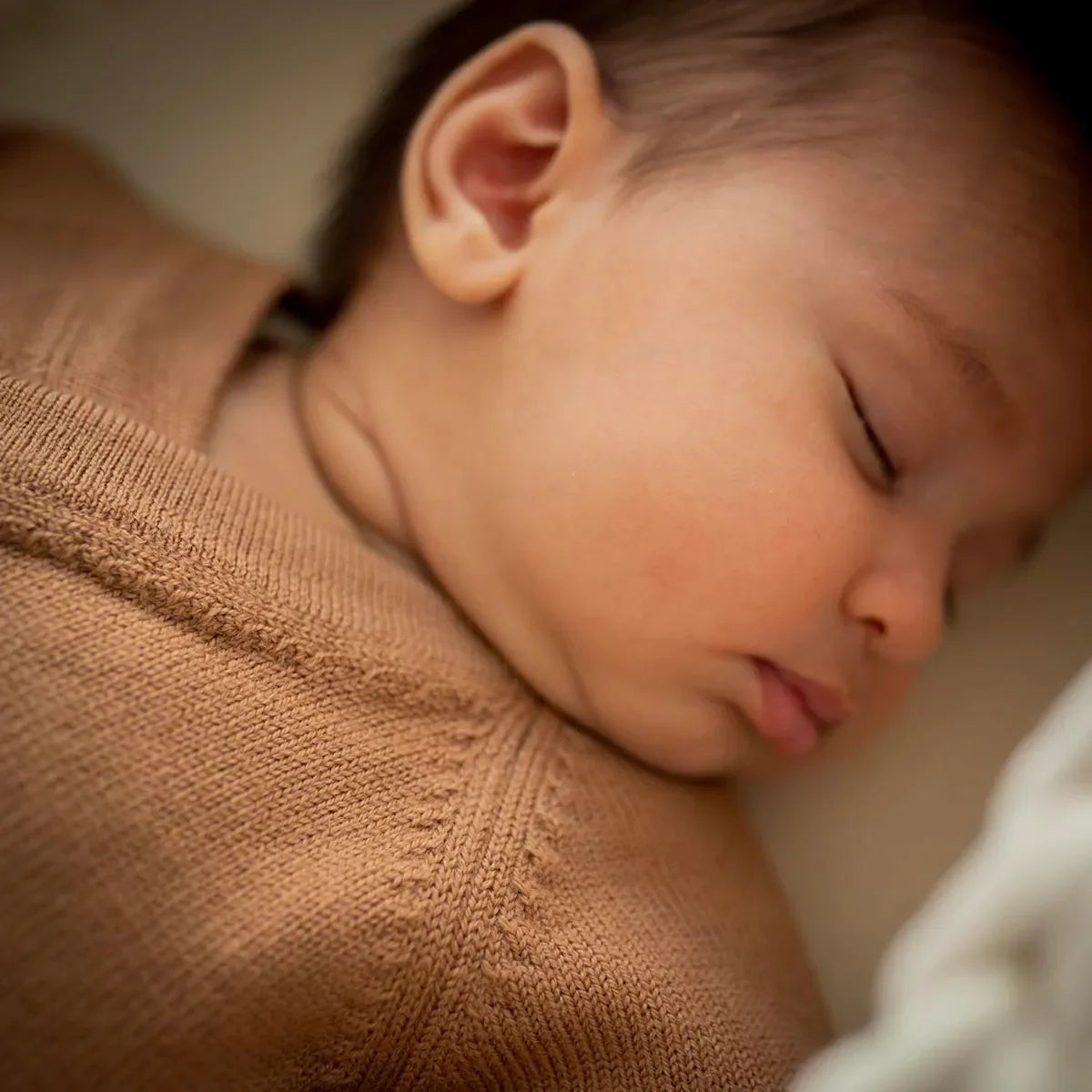 THE WOOLLY BABY JACKET - camel