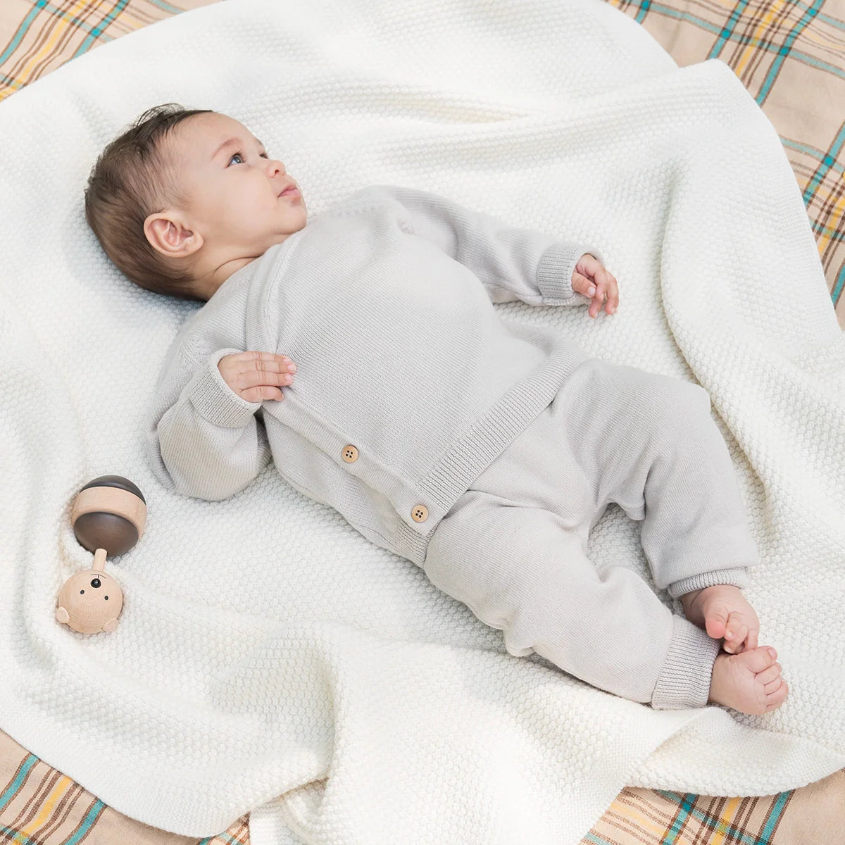 THE WOOLLY BABY JACKET - sand