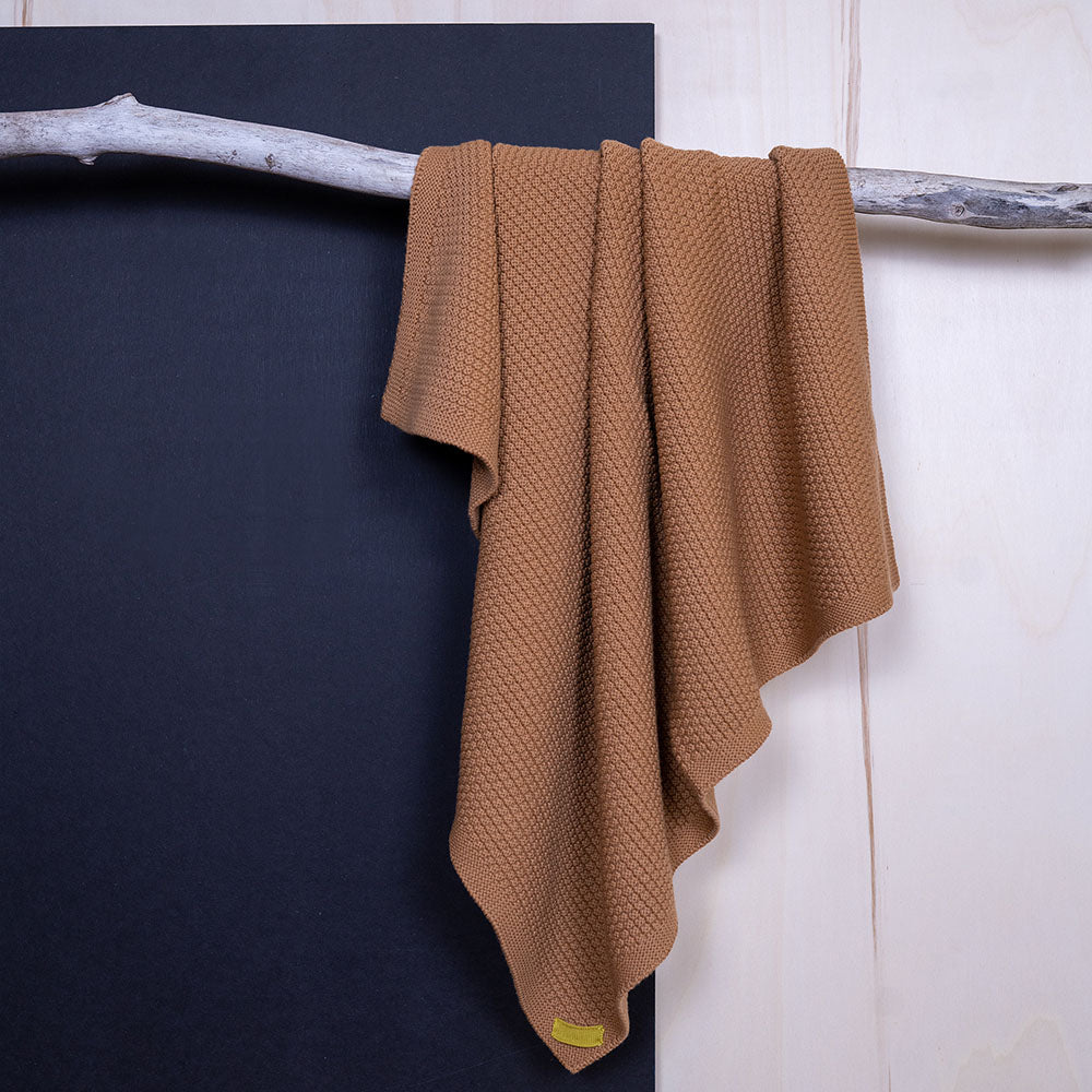THE WOOLLY BLANKET - camel
