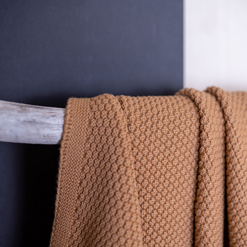 THE WOOLLY BLANKET - camel