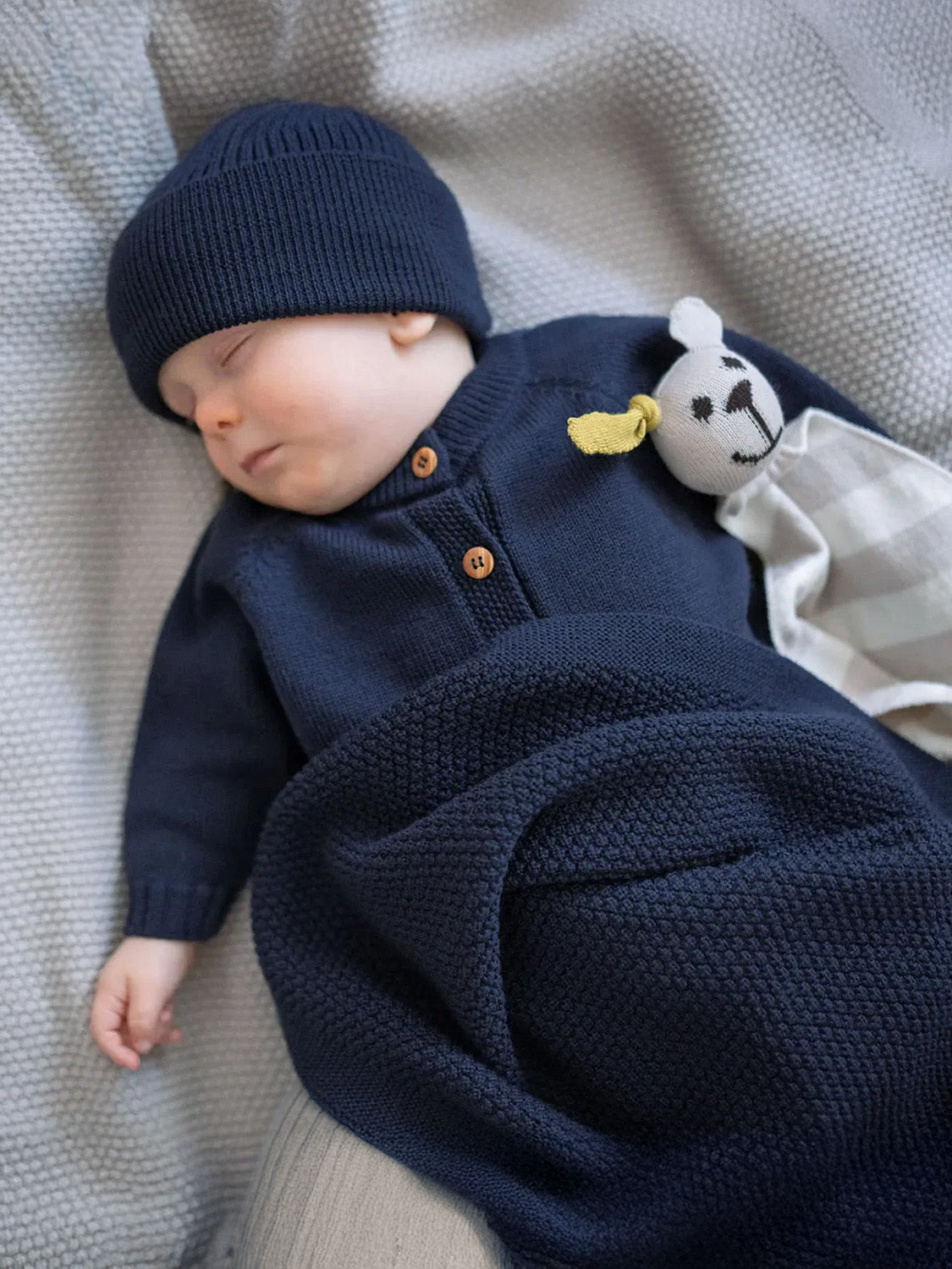 THE WOOLLY CARDIGAN - midnight blue