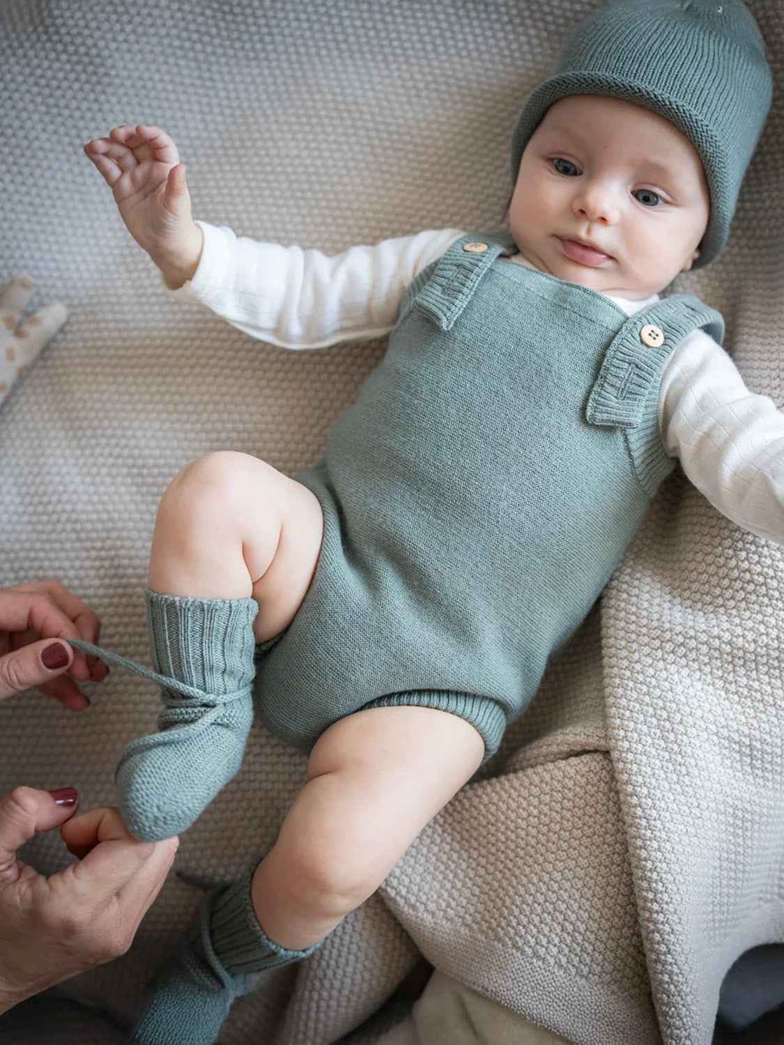 THE WOOLLY BABY BOOTIE - sand