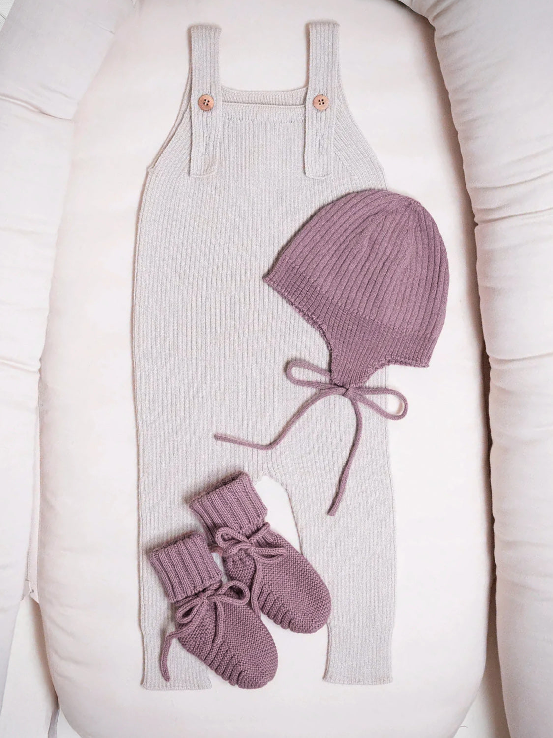 THE WOOLLY BABY HAT - mauve